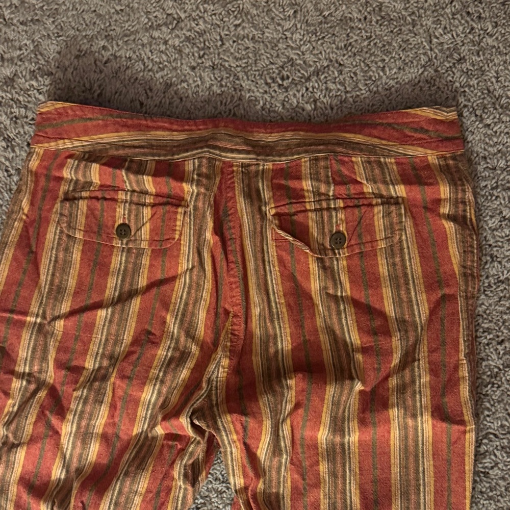 Striped Multicolor Cropped Pants - Picture 4 of 4